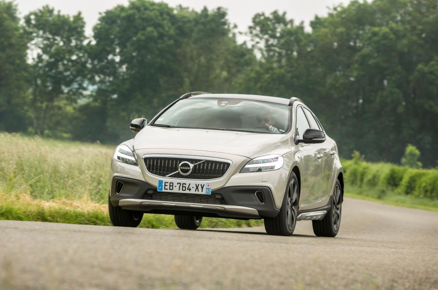  Volvo V40 D3 Cross Country 2016 года  (WW) (фото 31 из 33)